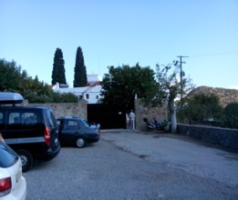 Poarta Manastirii Hrisosleontisas